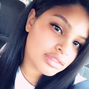 Meet your Posher, Leiliani